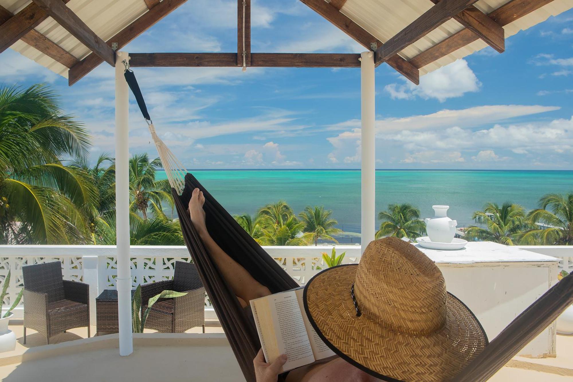 Treetops Hotel Caye Caulker Exterior foto