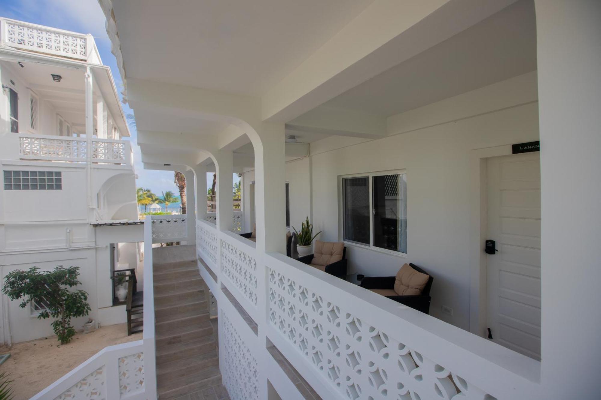 Treetops Hotel Caye Caulker Exterior foto