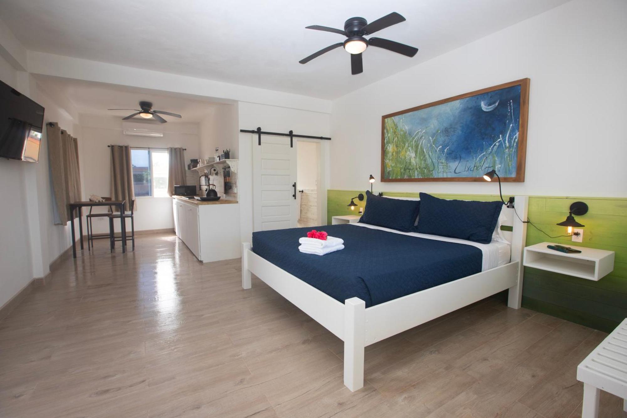 Treetops Hotel Caye Caulker Exterior foto