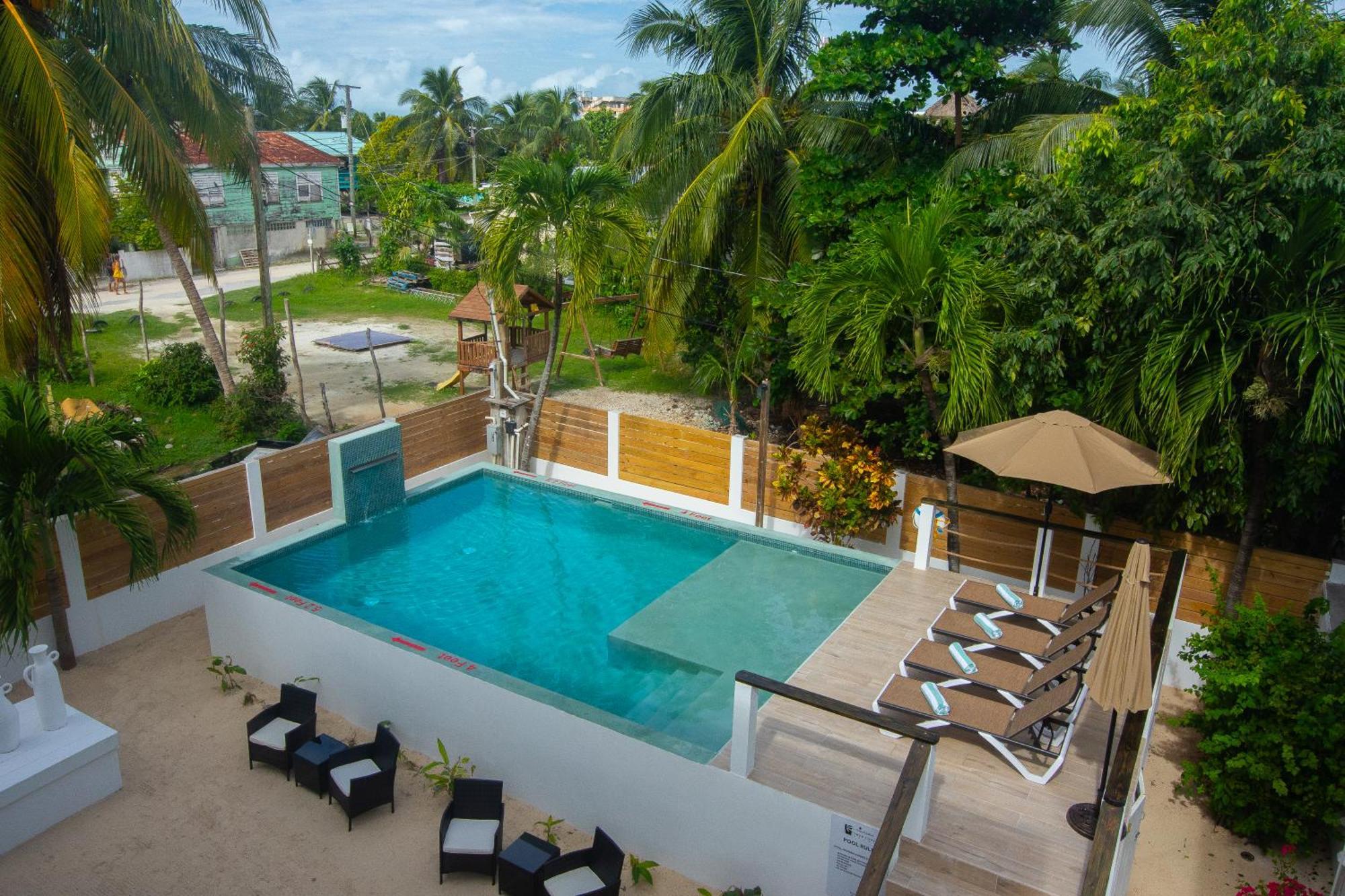 Treetops Hotel Caye Caulker Exterior foto