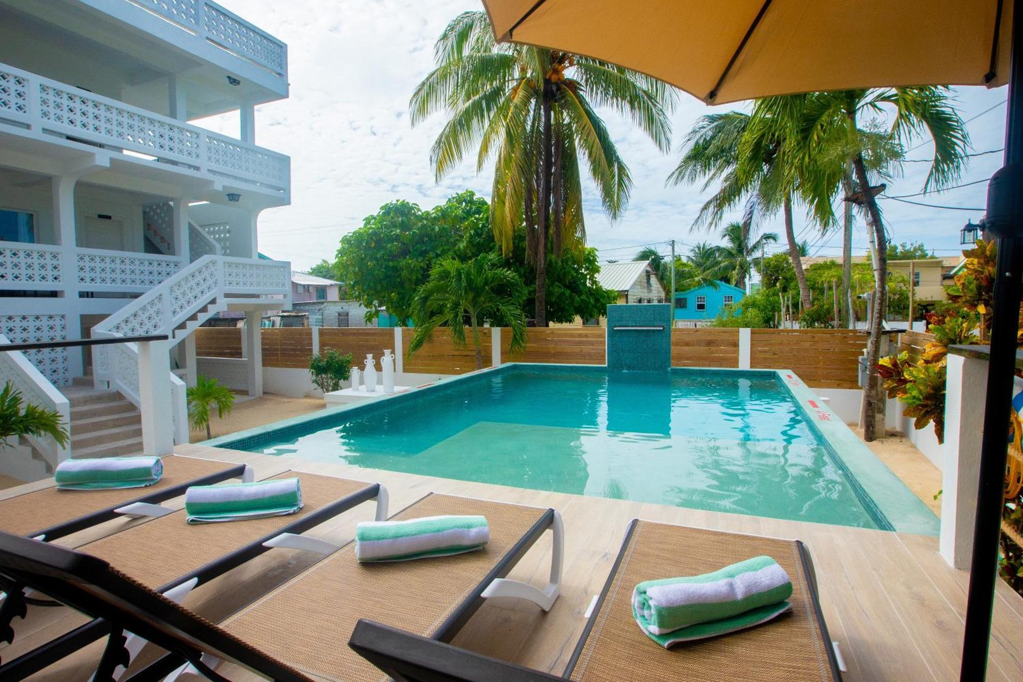 Treetops Hotel Caye Caulker Exterior foto